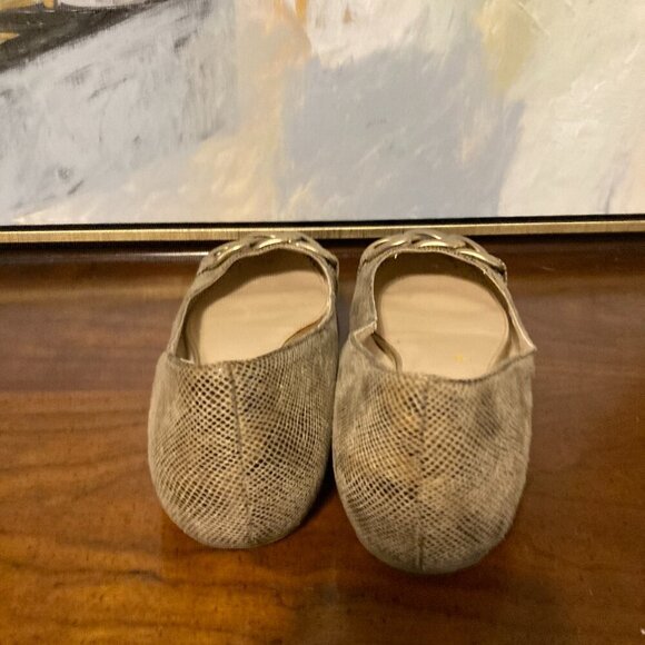 Banana Republic Women 9 Snakeskin Tan Ballet Flat Gold Buckle Preppy Work - Picture 14 of 15